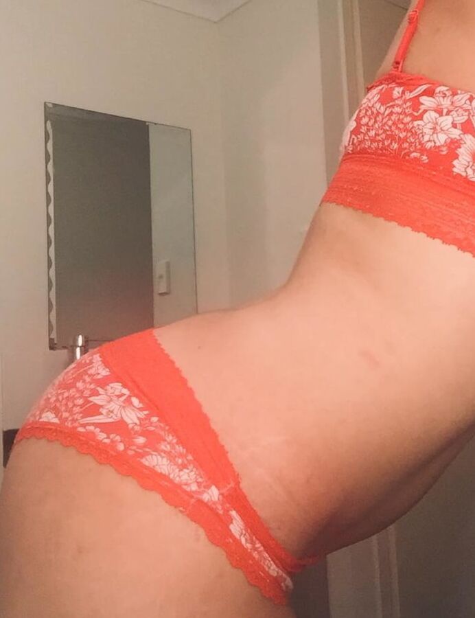 Columbian busty bisexuel Angela Maria Pineda