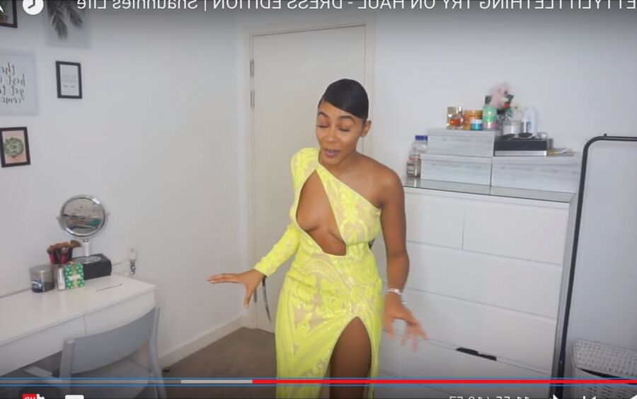 Shaunnie&;s Life Shaunnie_xoxo Youtuber Instagram Nip Slip