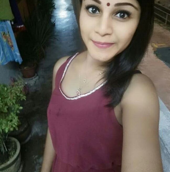 Desi Hot Bitches Nudes and Sexy Pics