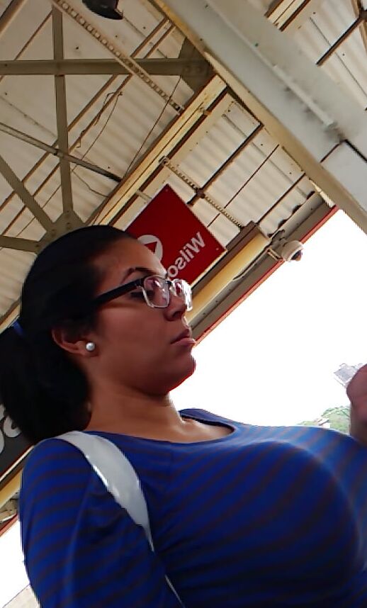 Classic latina nerd