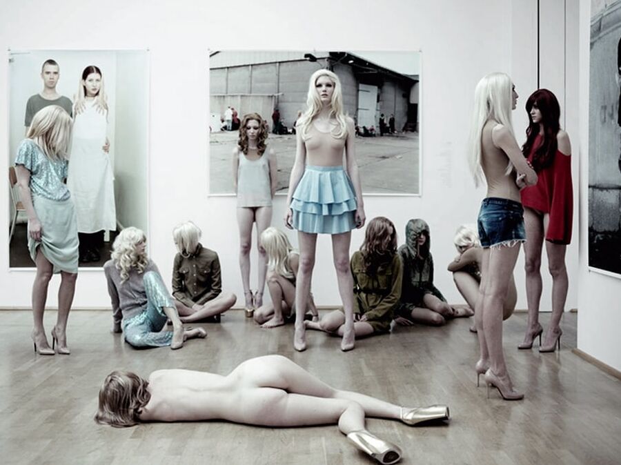 naked in a museum