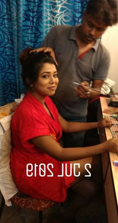 BENGALI MODEL JHILIK