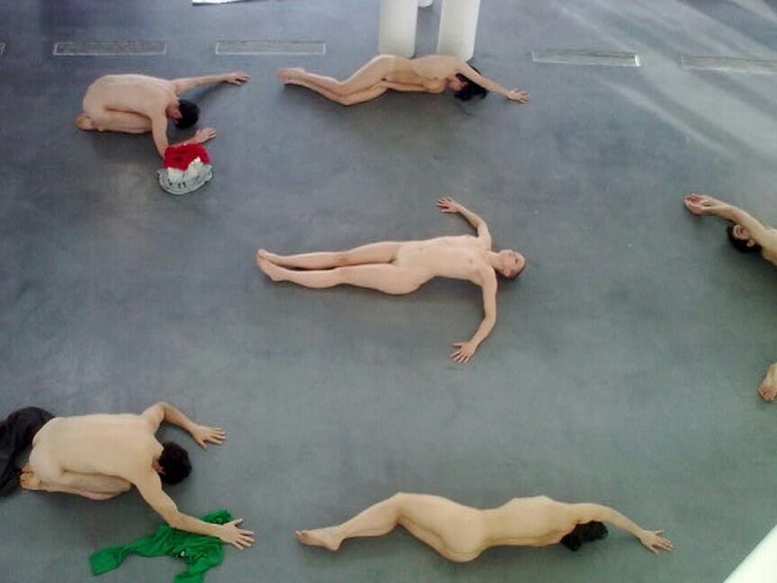 naked in a museum