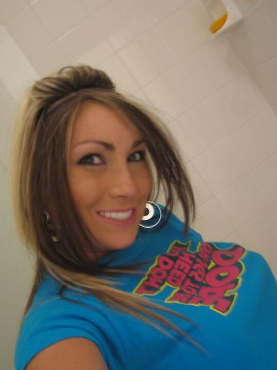 Another PNG Girl Nude Pics
