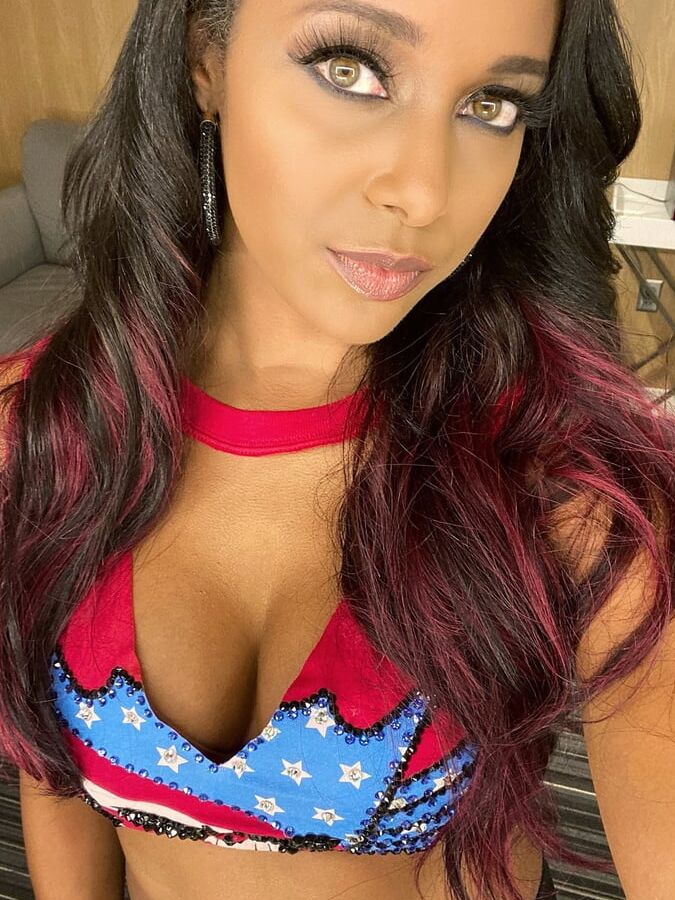 Brandi Rhodes AEW