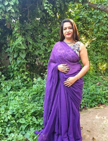 Desi indian mature saree