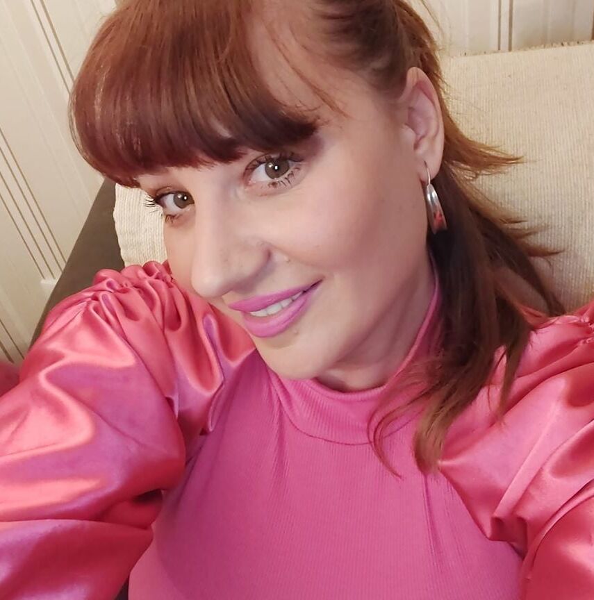 Secretary Sonja