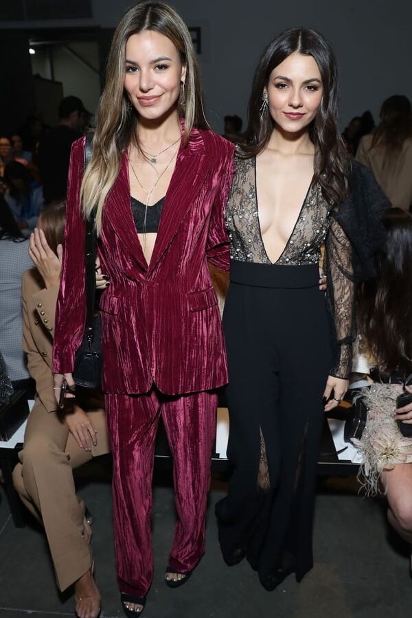 Victoria Justice - Sexy Boobage Feb th &;