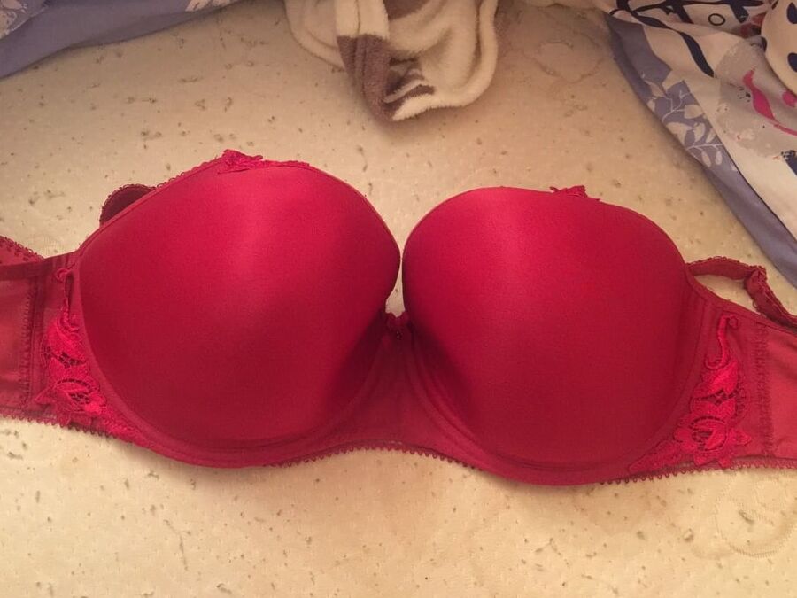 Used G cup bras