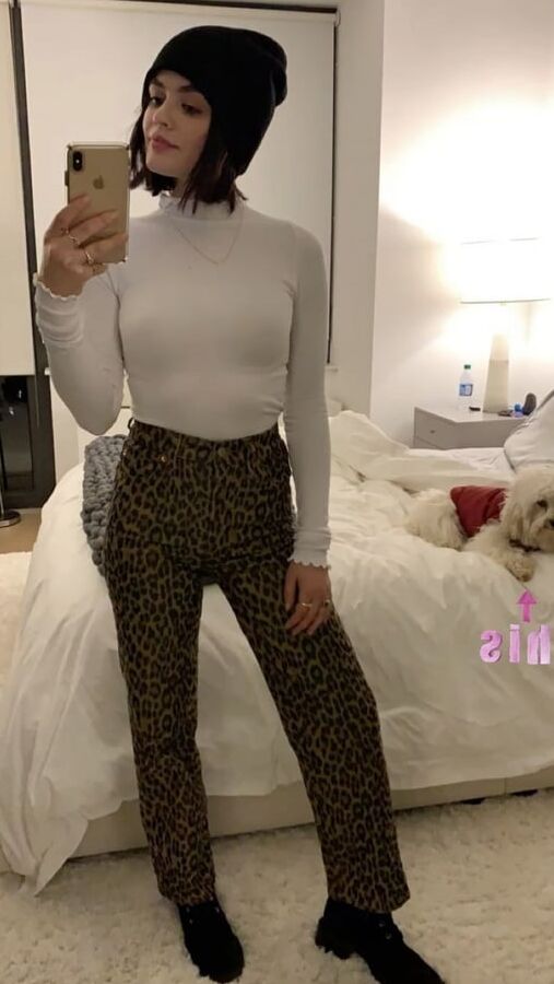 Lucy Hale pretty little thing!