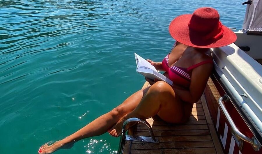 Classy Serbian Legs Queen-Mileva