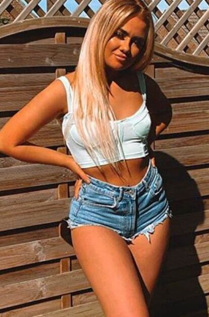 Short shorts and bakini&;s