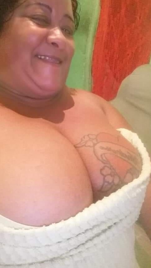 andrea olveira mature years