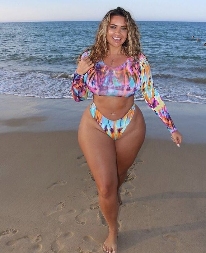 Curvy