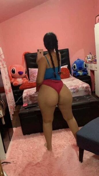 Latina Women Vol