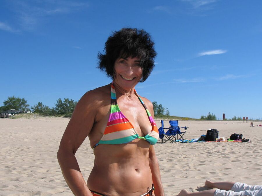 Kerstin im Bikini