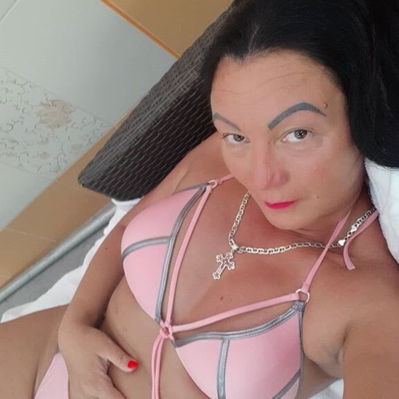 Serbian Mom Slavica