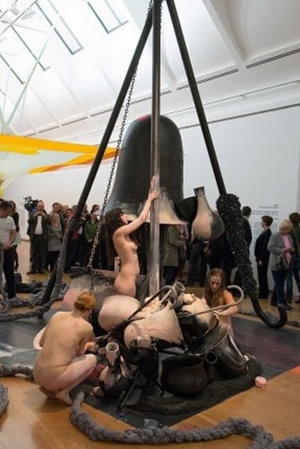 naked in a museum