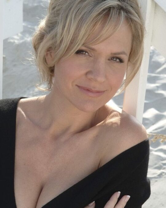 barbara alyn woods