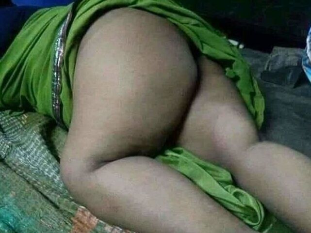 Big ass aunty