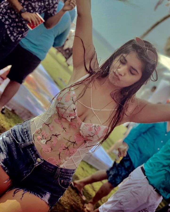 DESI HOT SEXY INDIAN MILF