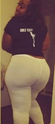 Short chunky thick bbw pear Paris