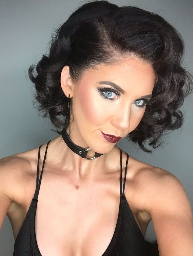 Gorgeous Milf - Jessica