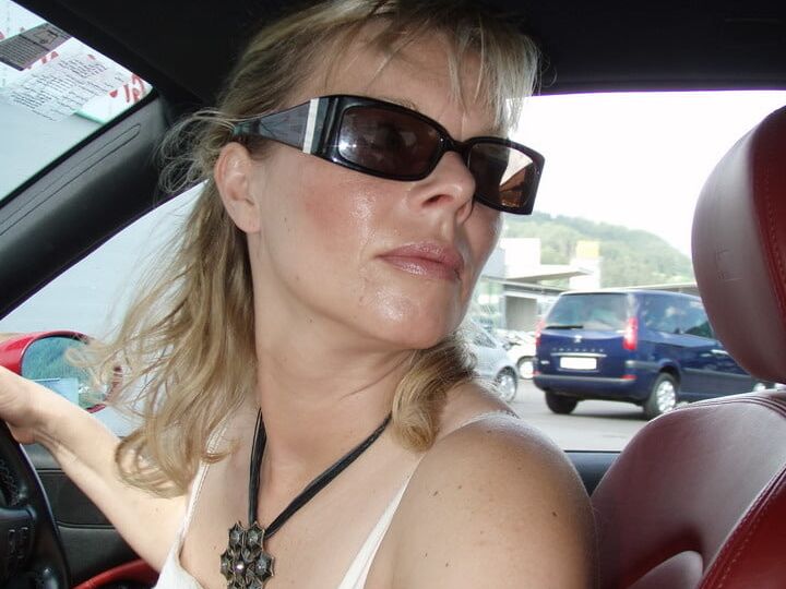 Veronique, blonde milf from Belgium