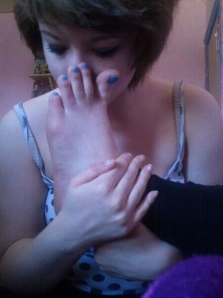 Feet Smelling