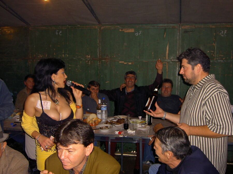 Serbian Folk Singer Vesna Vukelic Vendi