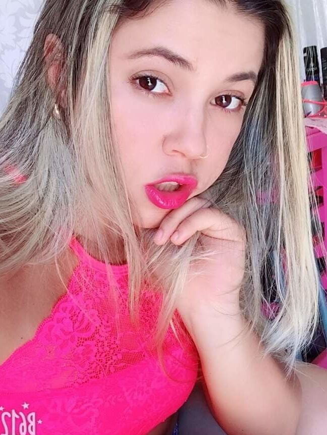 KEZI KEKEL LOIRA