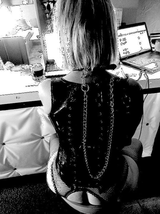 Greymiss Peeing Fetish