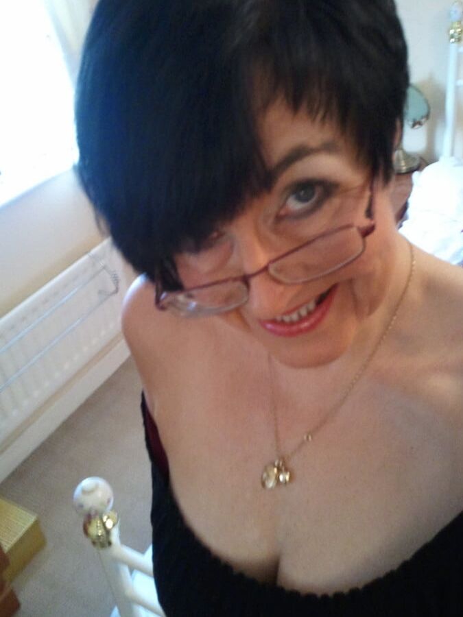 Sexy Mature selfie