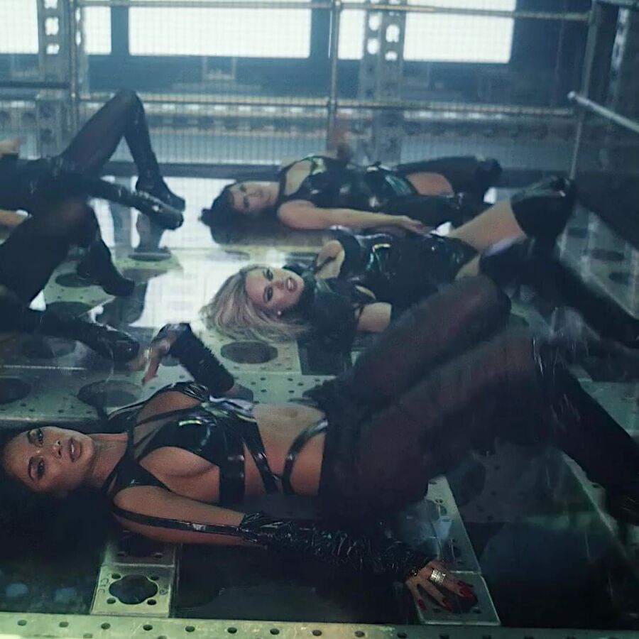 Nicole Scherzinger PCD &;React&; ()