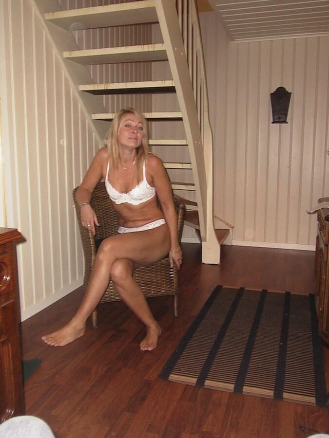 Norwegian MILF exposed
