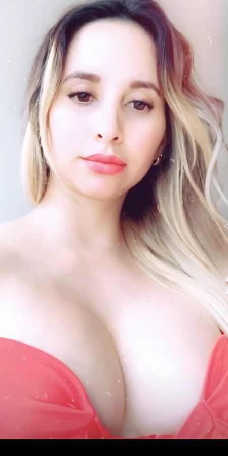 Hot Tunisian bitch aba
