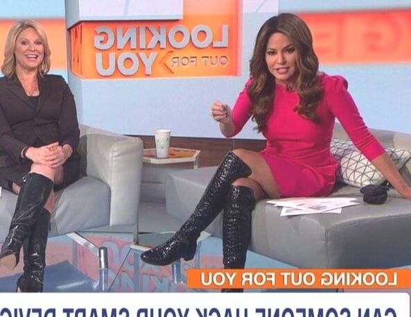 Female Celebrity Boots &amp; Leather - Robin Meade