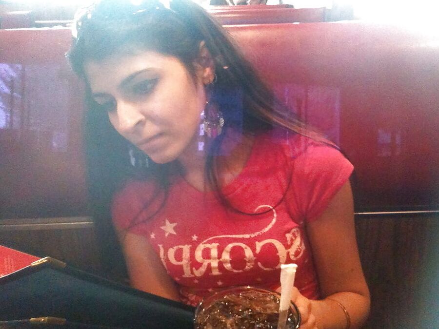 Desi NRI couple outdoor flashing ()