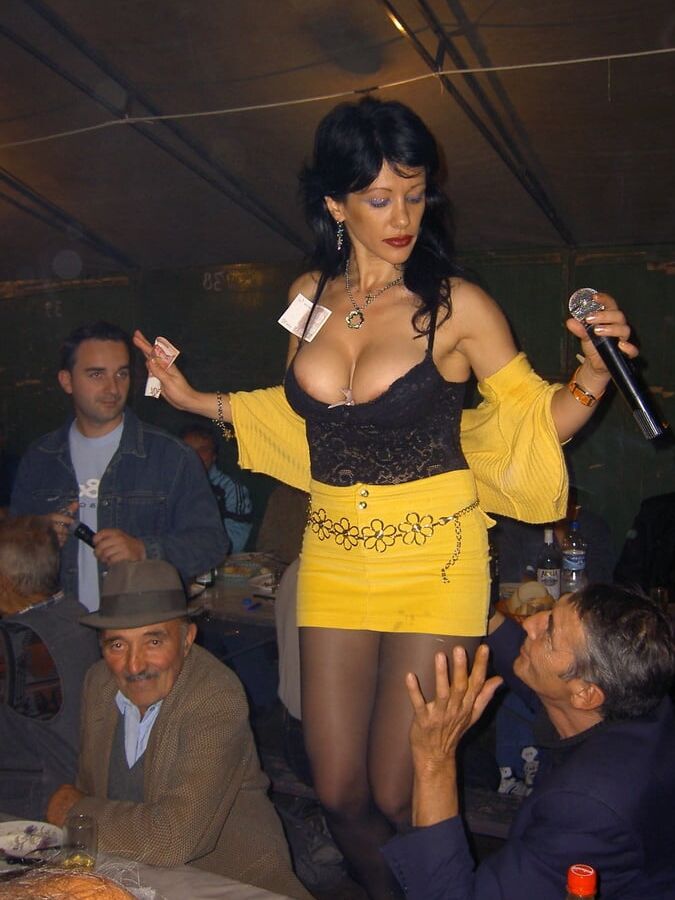 Serbian Folk Singer Vesna Vukelic Vendi