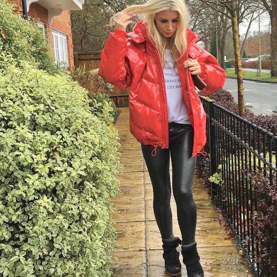 Mariaelondon in PVC