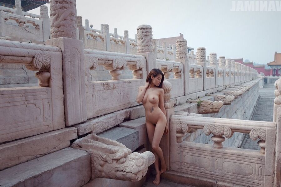 naked in a museum