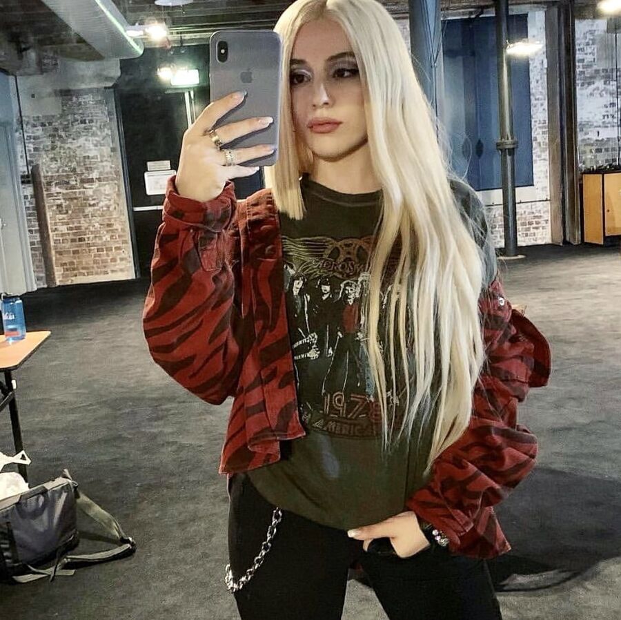 Ava Max