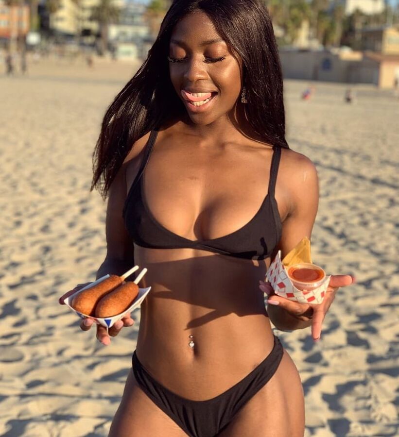 Fuckable Ebony Athlet Khaddi Sagnia