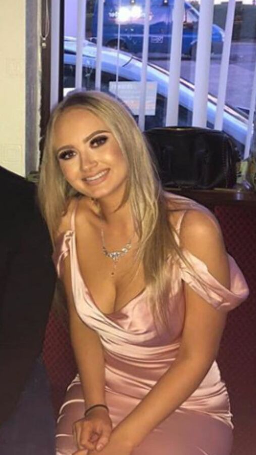 GEORGINA FROM MANCHESTER HUGE FAKE TITS