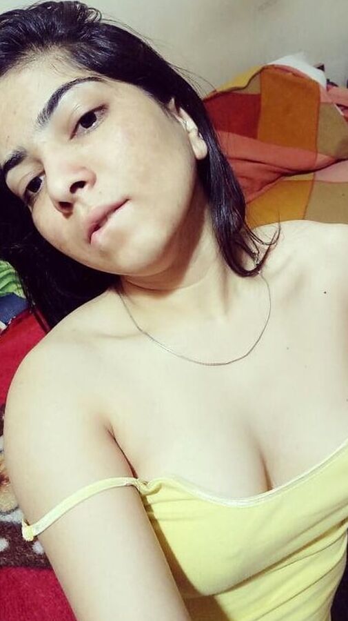 posting pak girl nudes soon , ex indian model