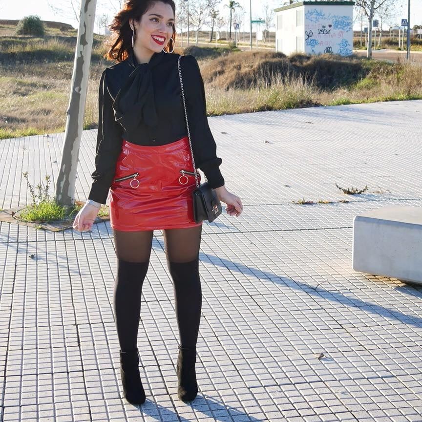 sexy european Ana in tights pantyhose nylon legs feet