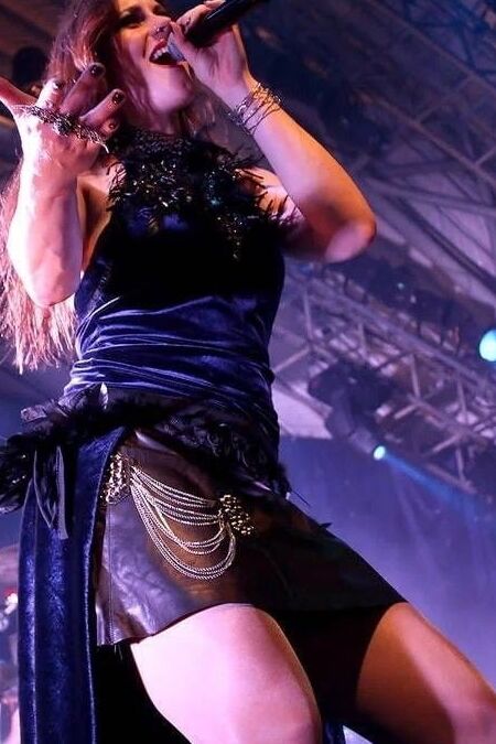 Female celebs - Floor Jansen