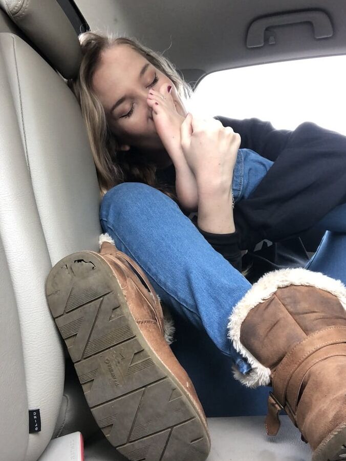 Feet Smelling