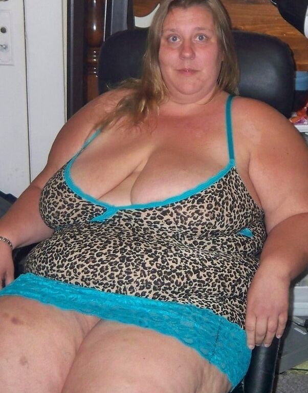 Bbw mix (Braless)