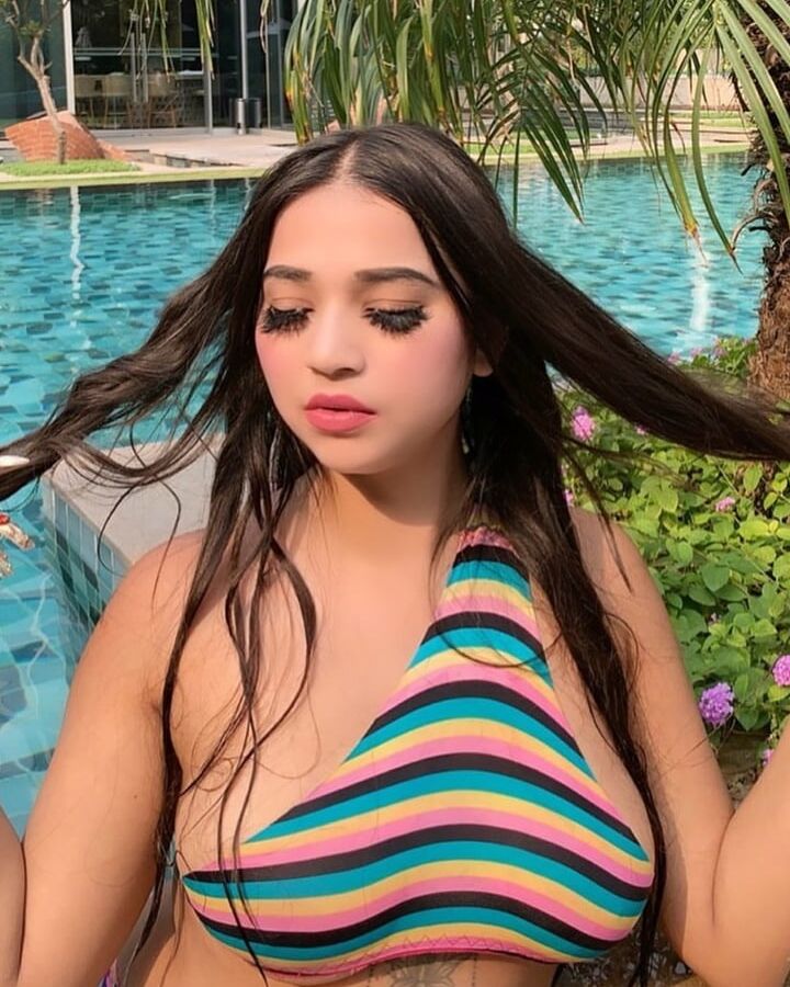 DESI HOT SEXY INDIAN MILF